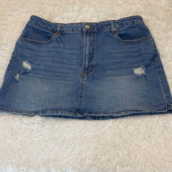 Indigo Rising Dresses & Skirts - INDIGO RISING Denim Blue Distressed Women's Skirt SIZE LARGE